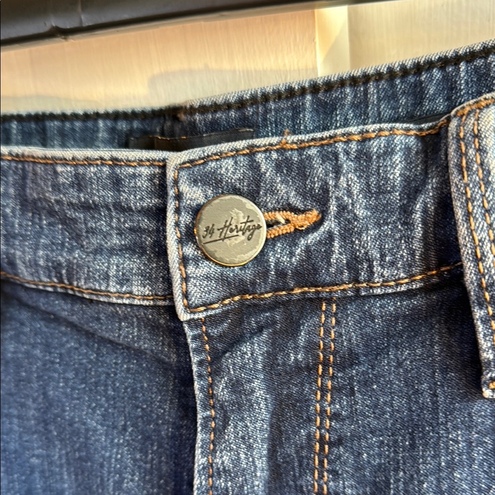 34 Heritage Charisma Jeans - Picture 5 of 6